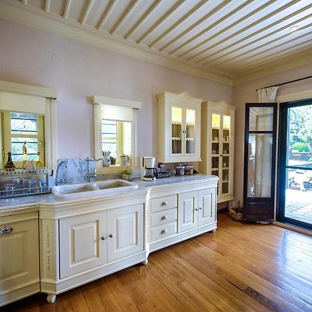 Mulberry House Villa Ситония Екстериор снимка