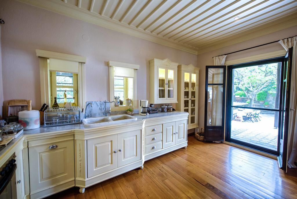 Mulberry House Villa Ситония Екстериор снимка
